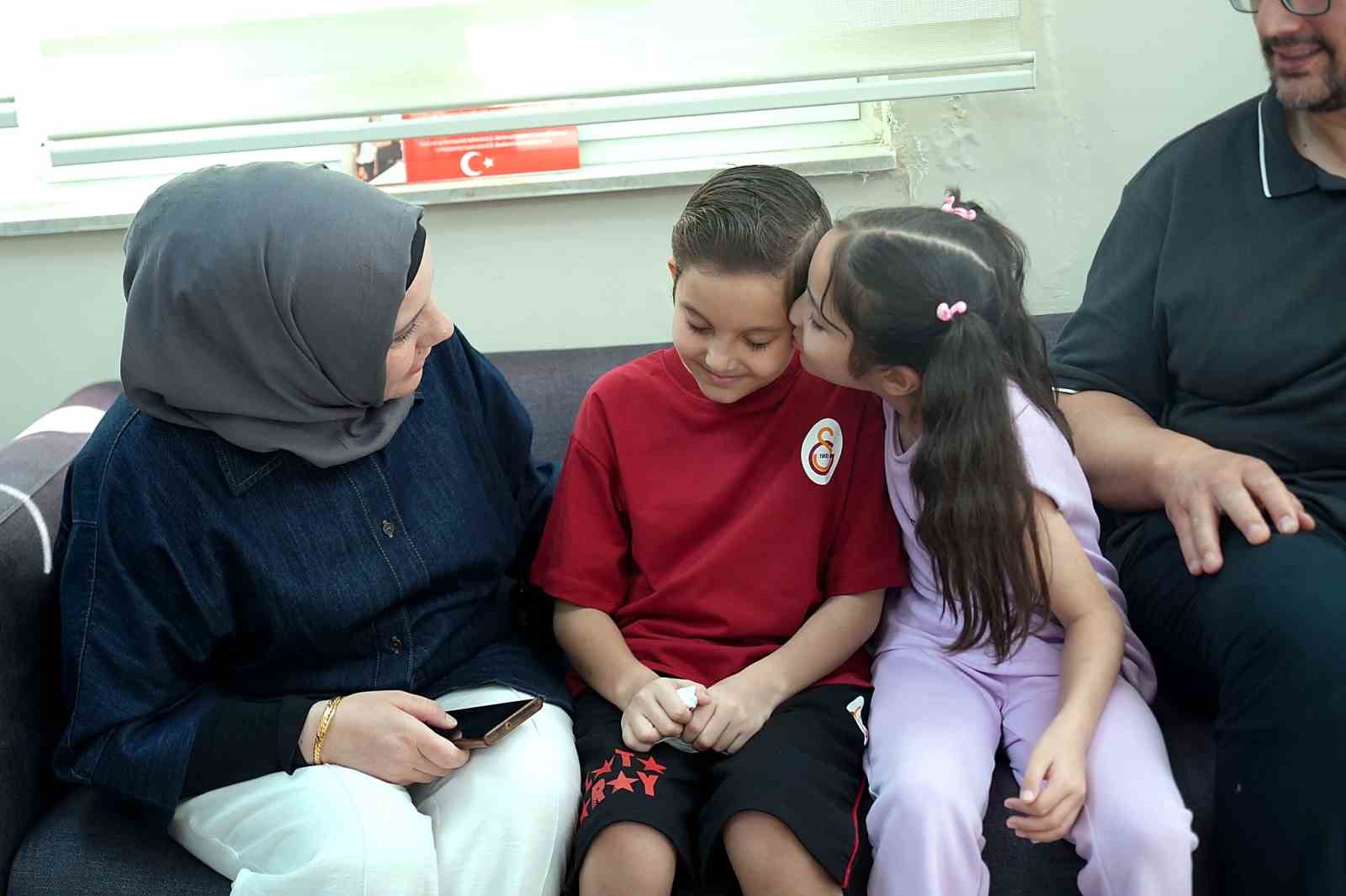 Kızını karaciğer nakli beklerken kaybetti, oğlu organ bağışıyla hayata tutundu 5 kizini karaciger nakli beklerken kaybetti oglu organ bagisiyla hayata tutundu 1 yTZmjImc