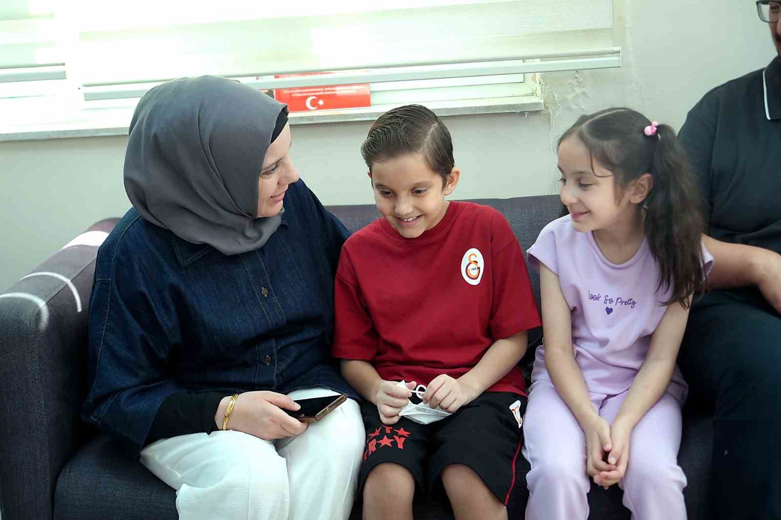 Kızını karaciğer nakli beklerken kaybetti, oğlu organ bağışıyla hayata tutundu 8 kizini karaciger nakli beklerken kaybetti oglu organ bagisiyla hayata tutundu 4 DQrMBQZ8
