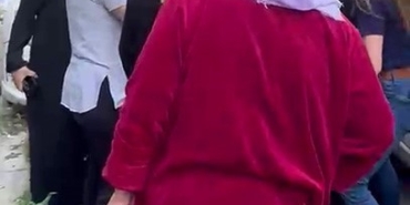 kizini-vuran-damadini-olduren-kayinvalideyi-komsulari-alkislarla-karsiladi-TBF7sUiD.jpg