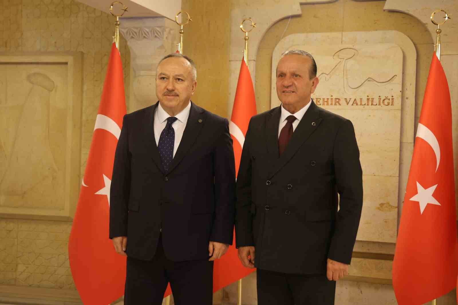 kktc basbakan yardimcisi ataoglu farkli ulkelere gitmek yerine kendi adamizi ziyaret edin 1 hTrAEdTR
