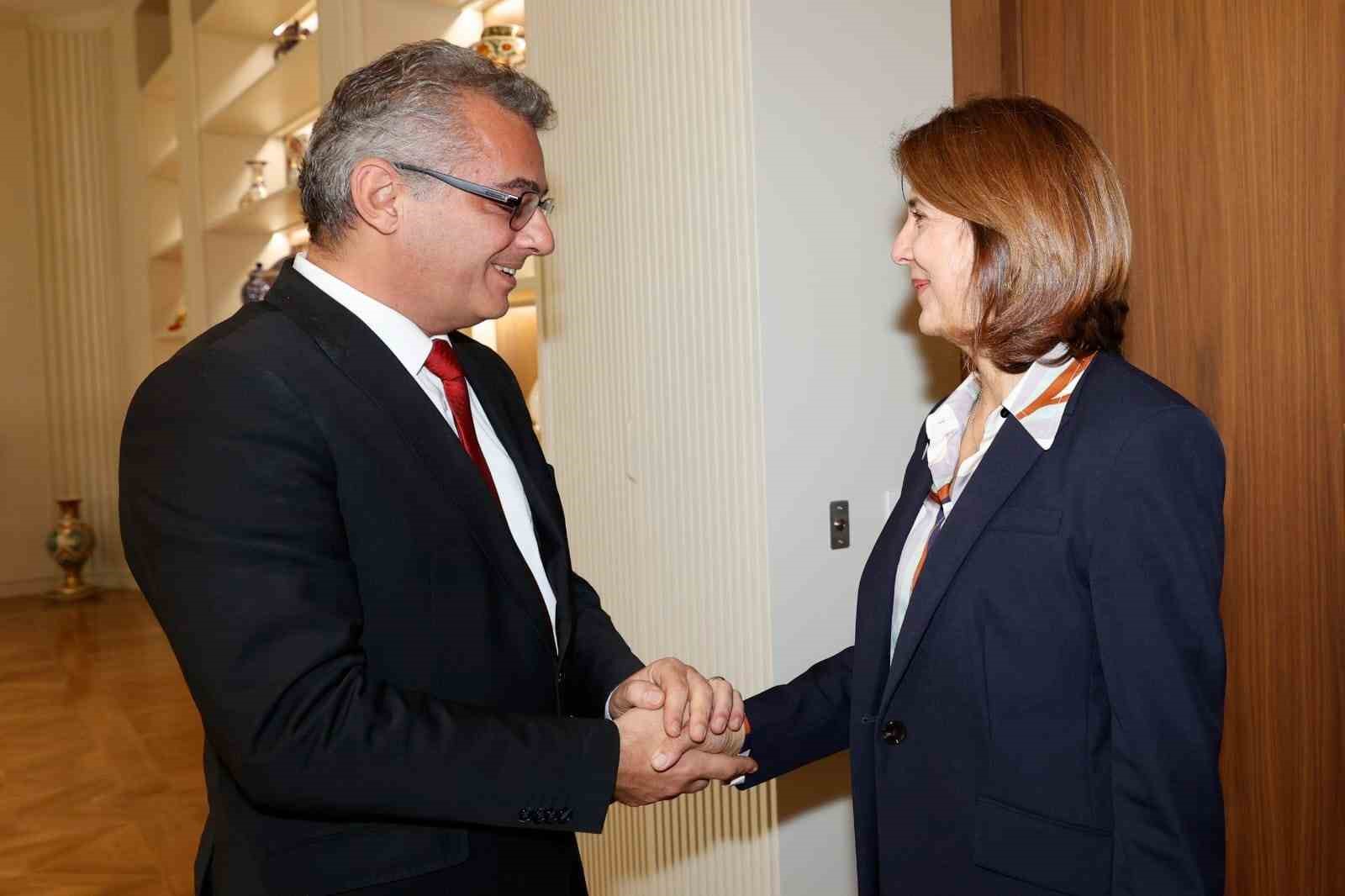 KKTC Cumhurbaşkanı Erhürman, BM Genel Sekreteri’nin Kişisel Temsilcisi Cuellar ile görüştü 5 kktc cumhurbaskani erhurman bm genel sekreterinin kisisel temsilcisi cuellar ile gorustu 1 UXelcq7X