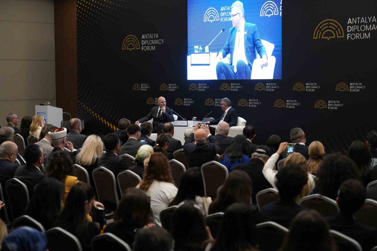 kktc cumhurbaskani erhurman kibris turk halki azinlik statusunu zinhar kabul etmez 4 5KJjWqmB