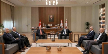 kktc-cumhurbaskani-erhurman-tdt-aksakallar-konseyi-baskani-binali-yildirim-ile-gorustu-zSpYlyQe.jpg