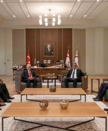 kktc-cumhurbaskani-erhurman-tdt-aksakallar-konseyi-baskani-binali-yildirim-ile-gorustu-zSpYlyQe.jpg