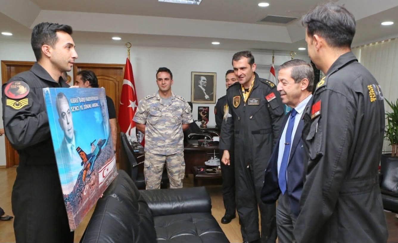 kktc disisleri bakani ertugruloglu turk f 16lari ile buyuk gurur duyuyoruz 0 4v2eeDHV