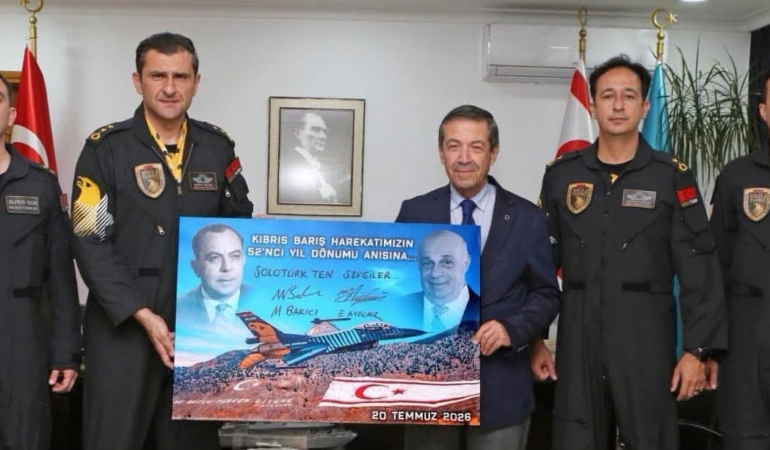 kktc-disisleri-bakani-ertugruloglu-turk-f-16lari-ile-buyuk-gurur-duyuyoruz-bxq6zbzW.jpg