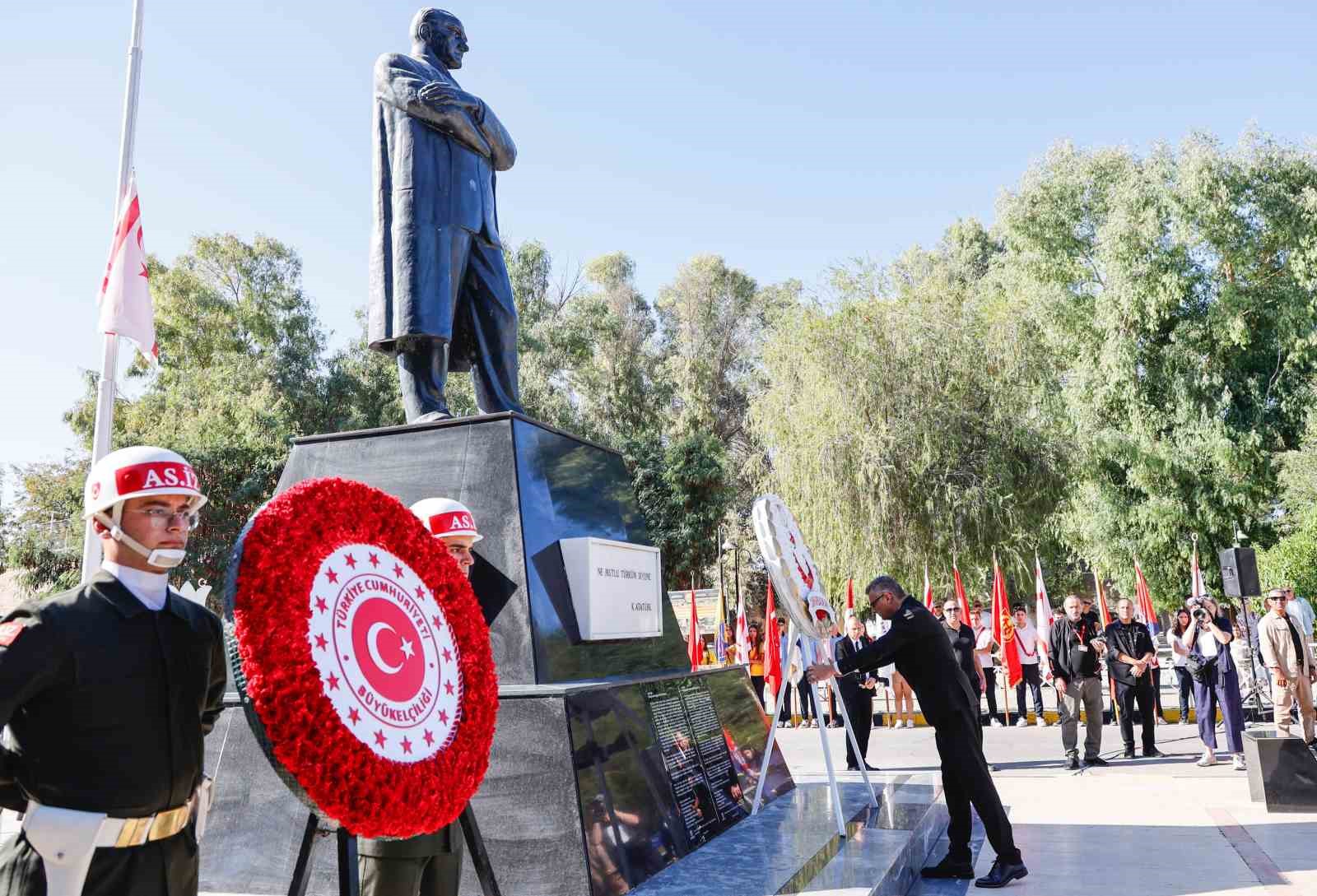 kktcde 29 ekim duzenlenen torenle kutlandi 3 k7GY4TF5