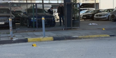 kktcde-galeriye-silahli-saldiri-2-yarali-kaX4jOj6.jpg