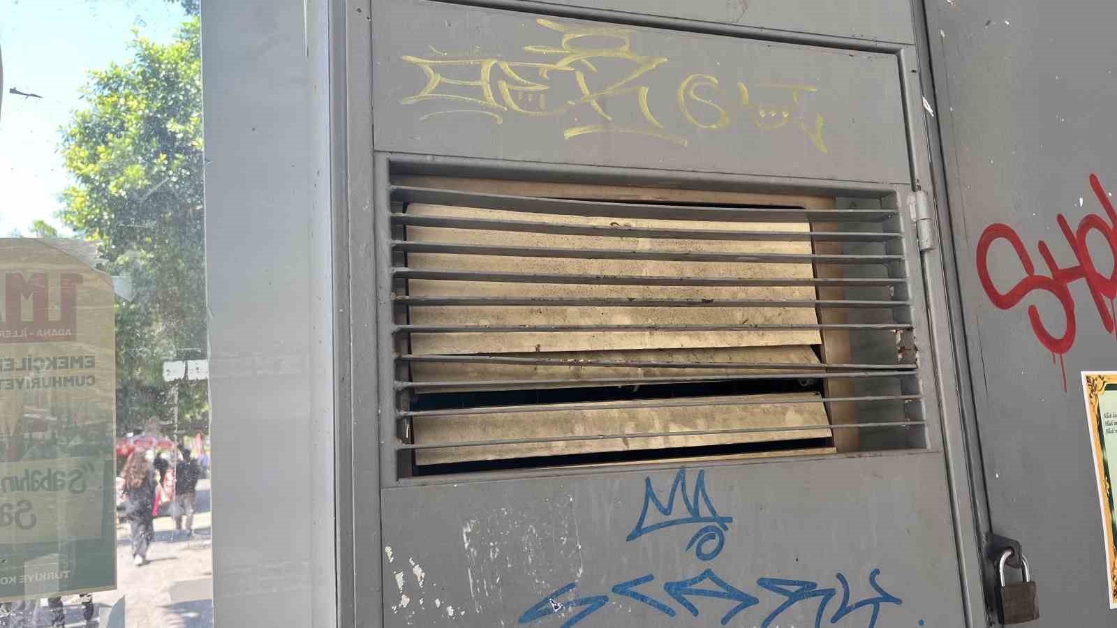 klimali duraklar devre disi birakildi vatandas golgeye sigindi 3 9jEb2uqw