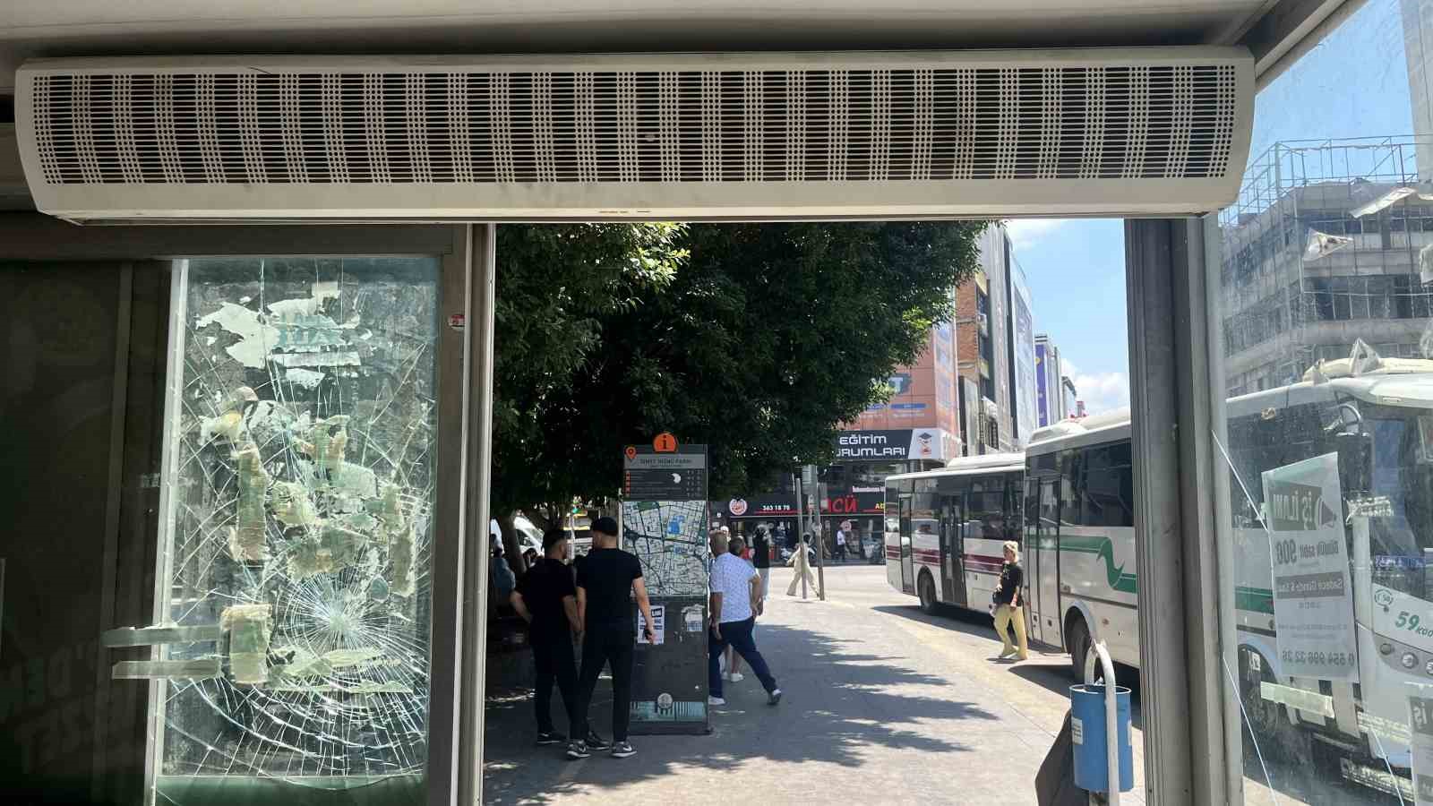 klimali duraklar devre disi birakildi vatandas golgeye sigindi 6 hhvD2vkM