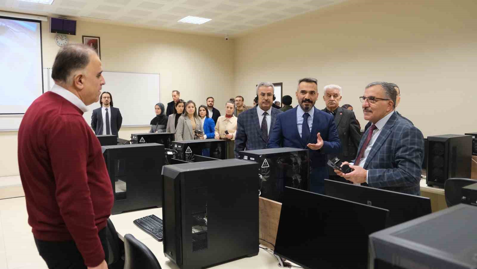 kmude ileri donanimli ceviri laboratuvari acildi 1 dmHS2K8i
