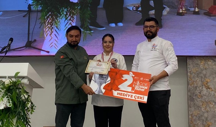 kmulu ogrenciler gastronomi festivalinden madalyalarla dondu 0 Qr15Qm3Q
