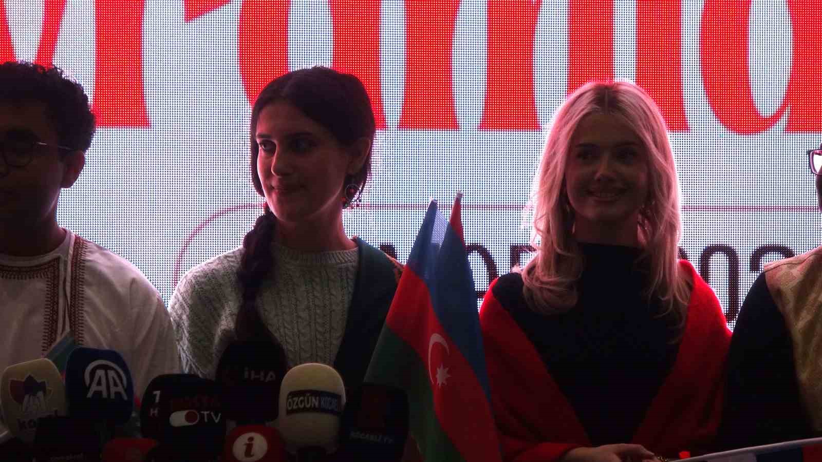 kocaeli 42inci kez bayramlasti renkli ve uluslararasi bulusma 2 ad7YL1Cv