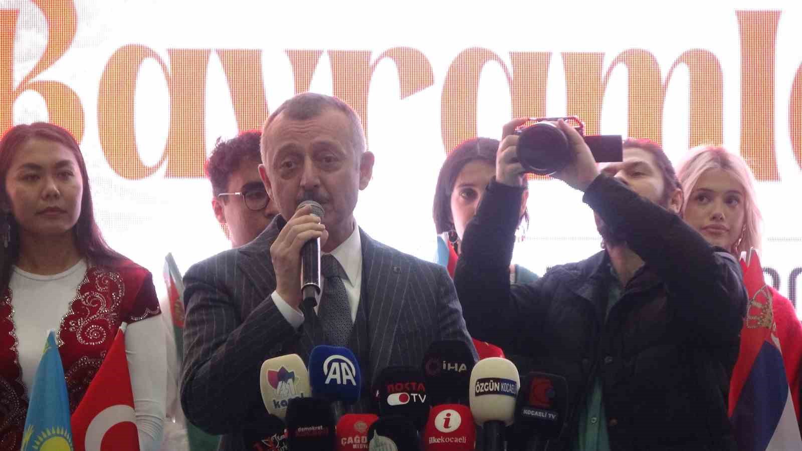 kocaeli 42inci kez bayramlasti renkli ve uluslararasi bulusma 5 VFhK4dQr