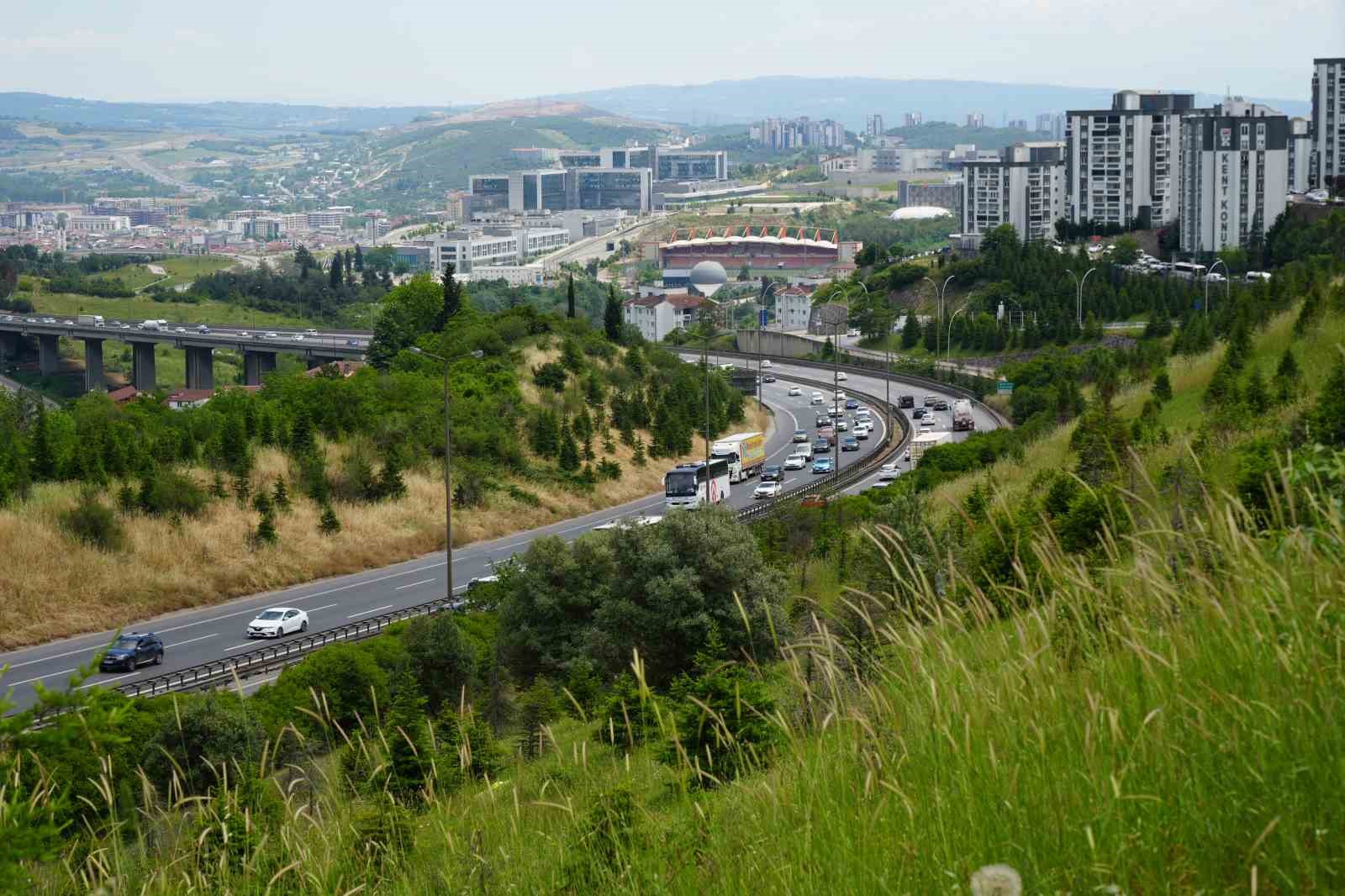 Kocaeli geçişinde Anadolu’dan Avrupa’ya bayram dönüş trafiği akıcı ilerliyor 5 kocaeli gecisinde anadoludan avrupaya bayram donus trafigi akici ilerliyor 1 lOX88wcp