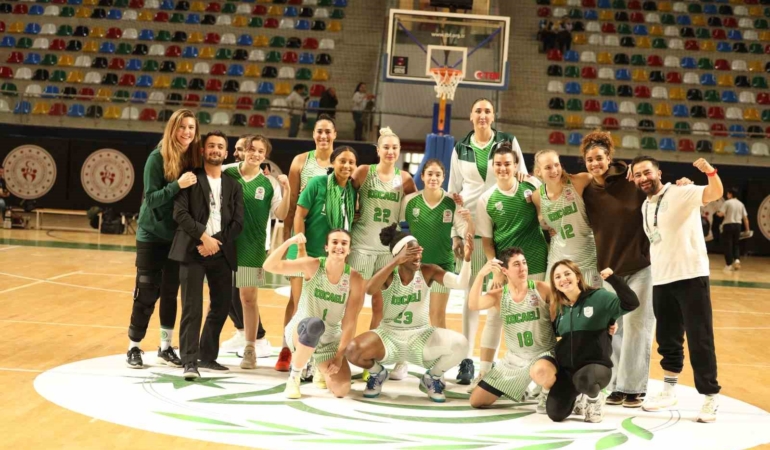 kocaeli-kadin-basketbol-ligden-cekildi-iDaEFZP2.jpg