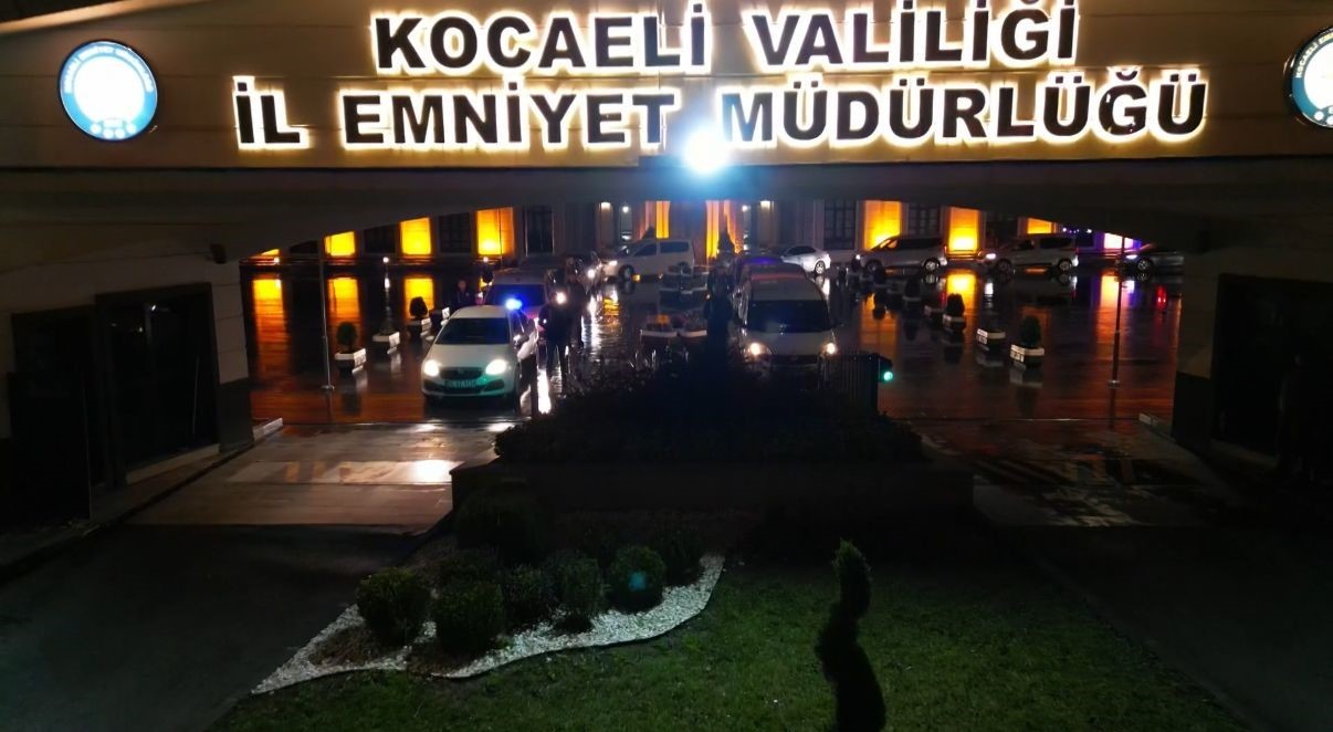 kocaeli merkezli 28 ilde yasa disi bahis operasyonu 61 gozalti 5 dHTmlPtq
