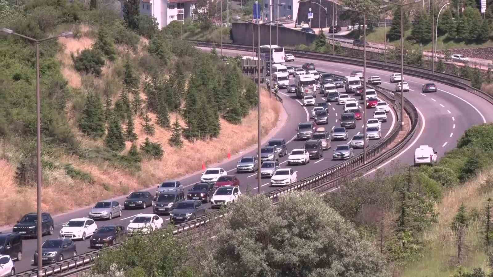 kocaeli tem otoyolunda kilometrelerce arac kuyrugu olustu 3 rmOMRPpT