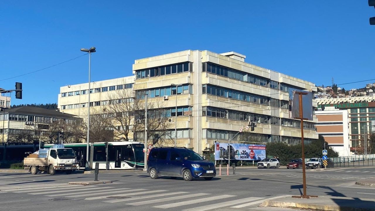 Kocaeli Üniversitesi Güzel Sanatlar Fakültesi, depreme dayanıklı olmadığı için mühürlendi 6 kocaeli universitesi guzel sanatlar fakultesi depreme dayanikli olmadigi icin muhurlendi 2 f1X2l8TX