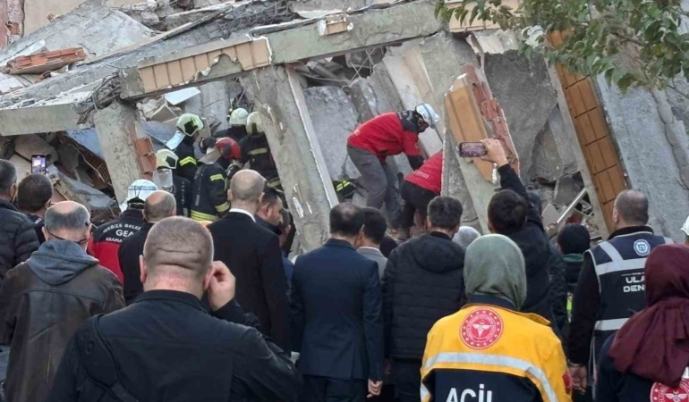 kocaeli-valisi-aktas-iceride-oldugunu-teyit-ettigimiz-5-kisiyle-henuz-temas-yok-PM2giyEp.jpg