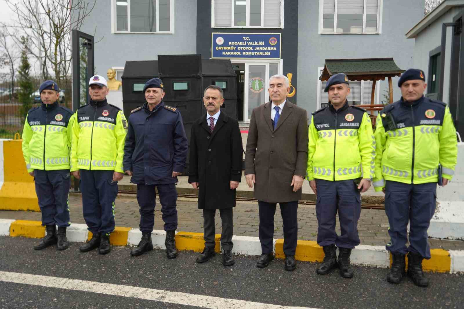 Kocaeli Valisi Aktaş: "Vatandaşlarımıza hiçbir şekilde radar tuzağı kurulmayacaktır" 8 kocaeli valisi aktas vatandaslarimiza hicbir sekilde radar tuzagi kurulmayacaktir 4 mEmnzDeY