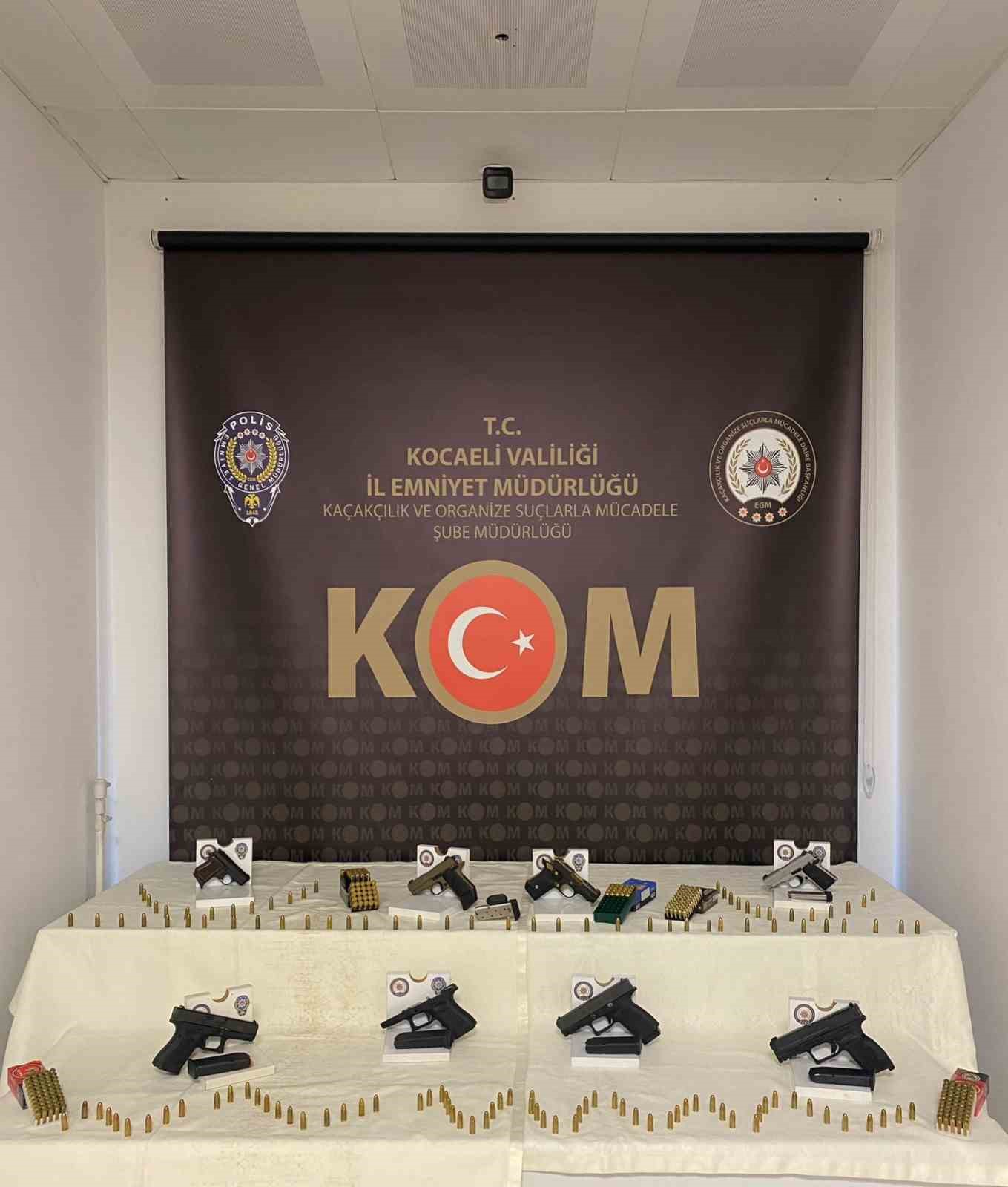 kocaeli ve istanbulda organize suc operasyonu 15 gozalti 0 CVRQWDzV
