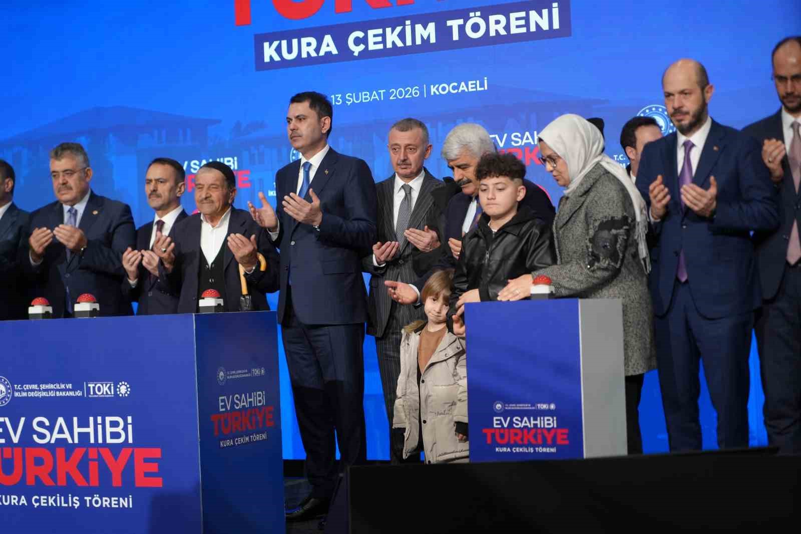 kocaelide 10 bin 340 sosyal konutun kura cekimi bakan kurumun katilimiyla yapildi 4 mgVEpOYI
