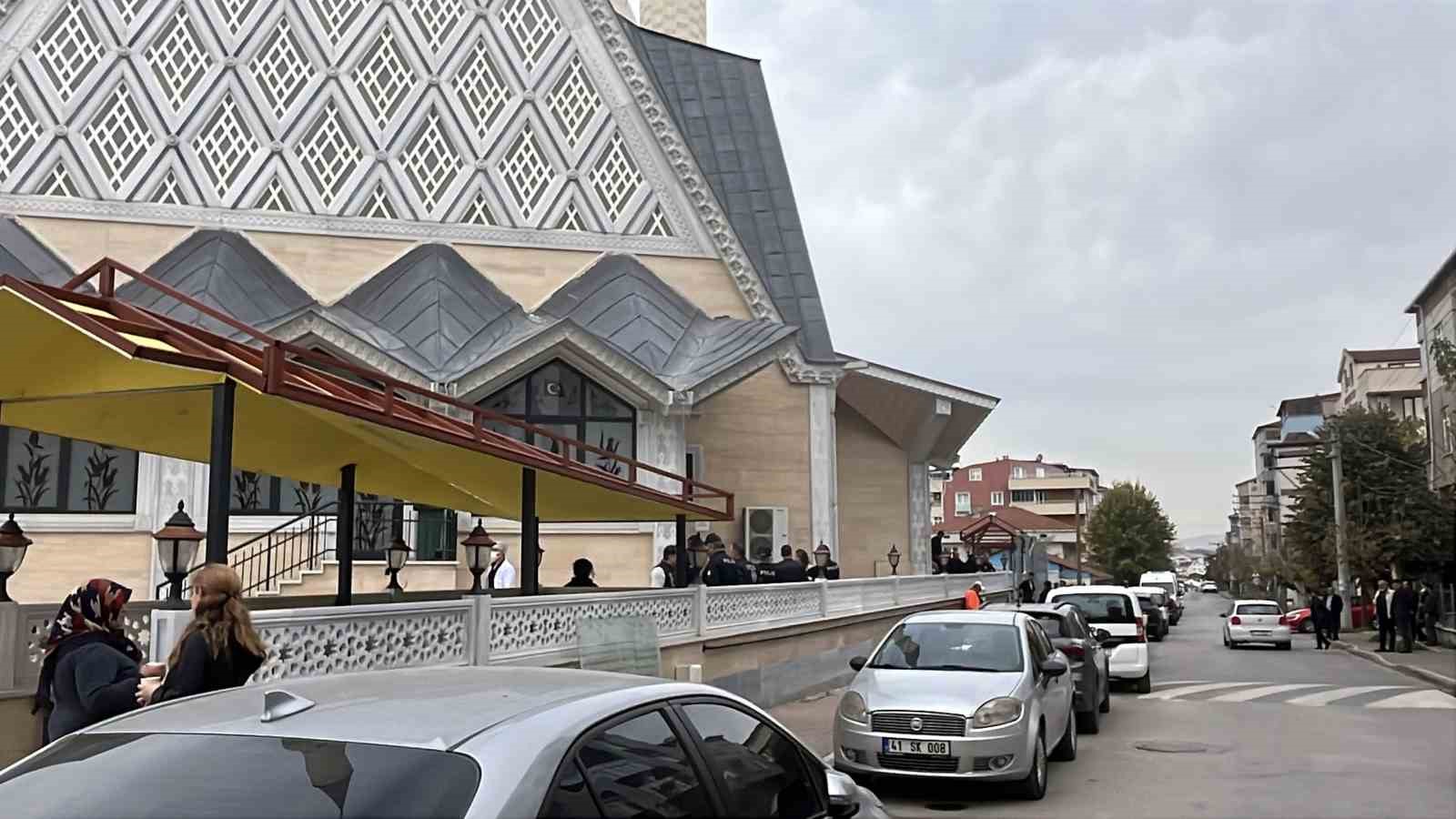 kocaelide 10 kasim mevlidine yonelik protesto cagrisi yapan sahis gozaltina alindi 3 VmNLUsbS