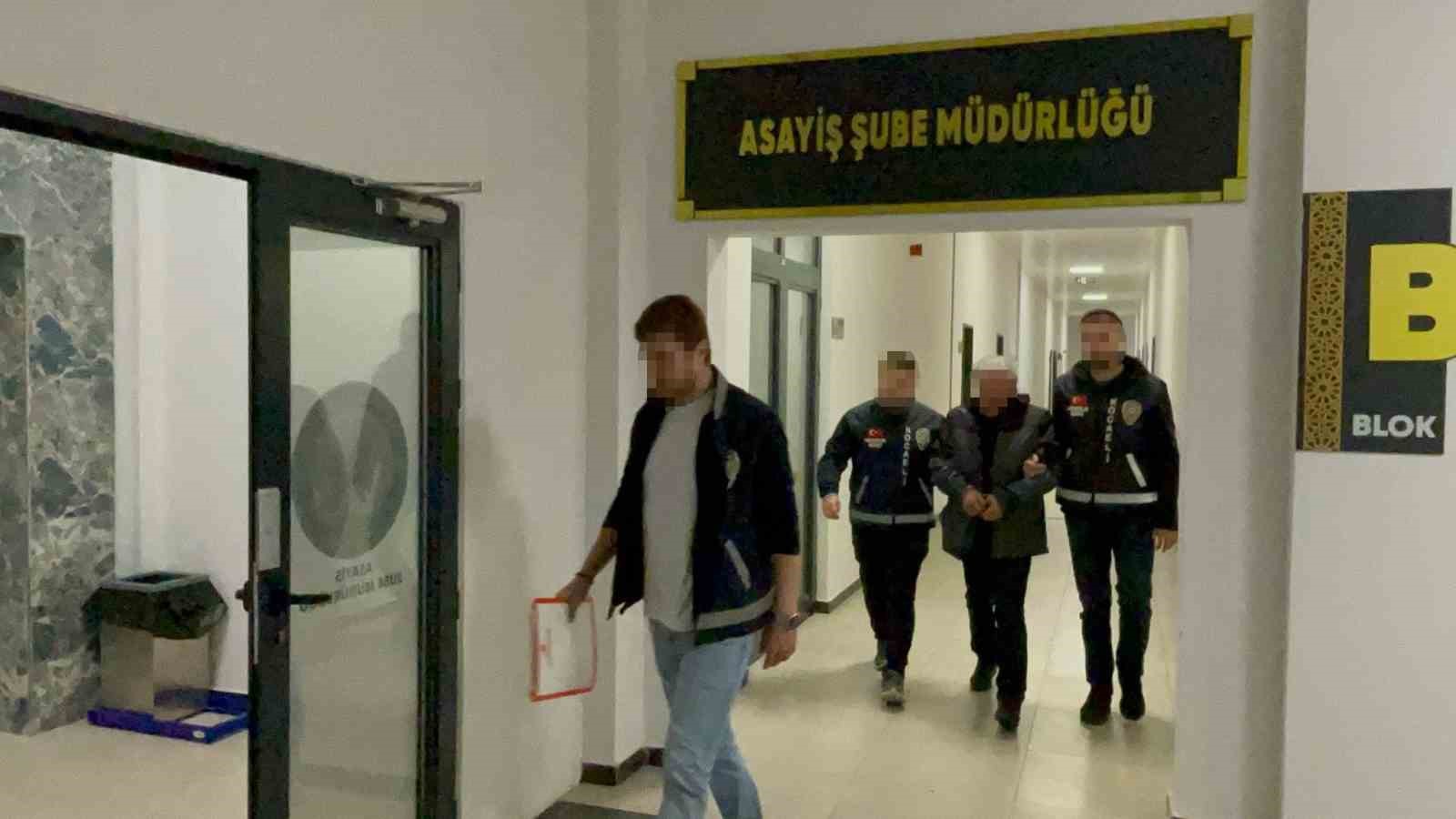 Kocaeli’de 140 bin liralık ziynet eşyası hırsızlığı çözüldü: Şüpheli tutuklandı 5 kocaelide 140 bin liralik ziynet esyasi hirsizligi cozuldu supheli tutuklandi 1 P6KtHksH