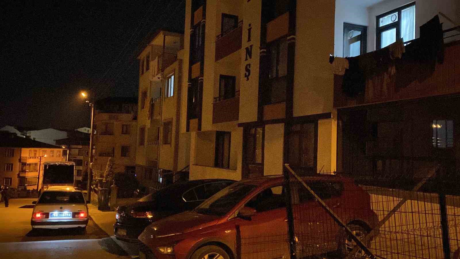 kocaelide 16 yasindaki genc evde basindan vurulmus halde bulundu 1