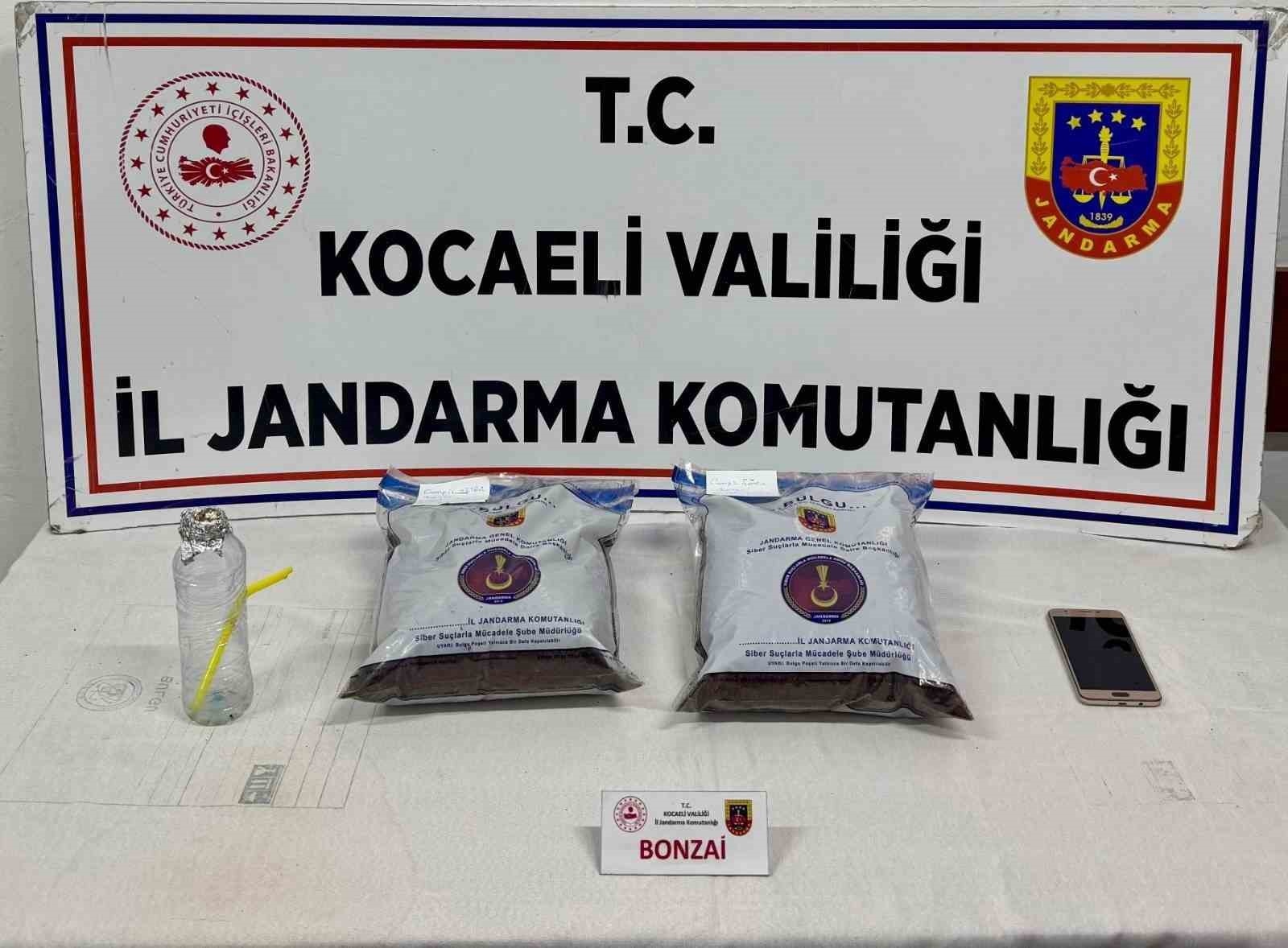 kocaelide 3 kilo bonzai ve 5 bin hap ele gecirildi 1 2GnIHhrl