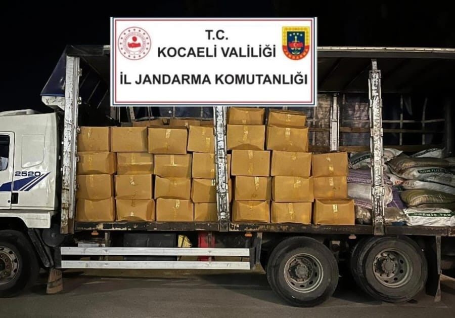 kocaelide 63 milyon liralik makaron ve tutun ele gecirildi 1 pXYVD4Ha