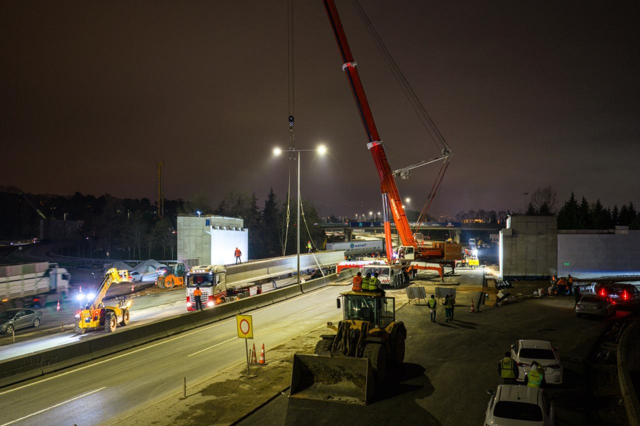 kocaelide 700 tonluk vincle 9 saatlik gece operasyonu 1