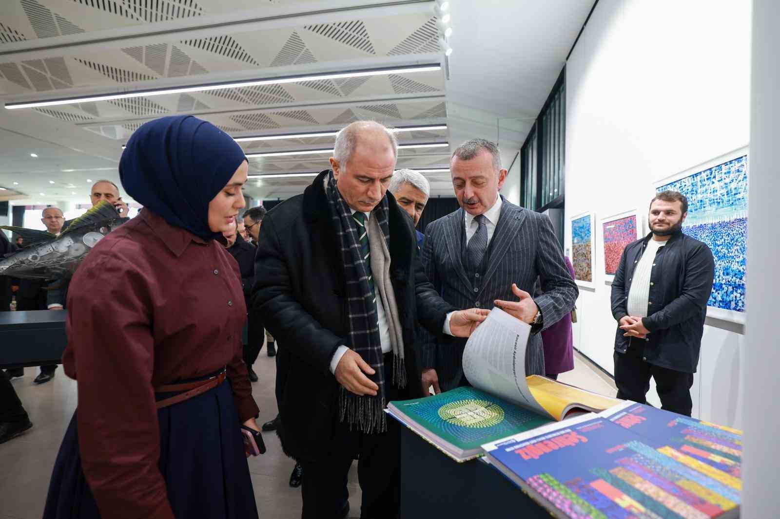 kocaelide alev alatli kutuphanesi ve sanat galerisi torenle tanitildi 5 EWimIUlN