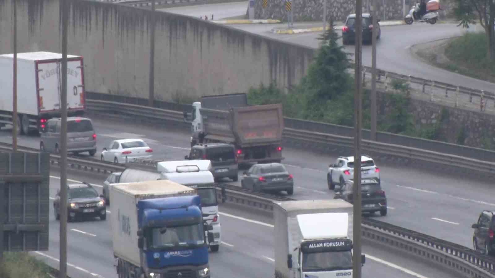 kocaelide bayram tatilinin 3 gununde trafik akici seyrediyor 2 2Rn8n29v