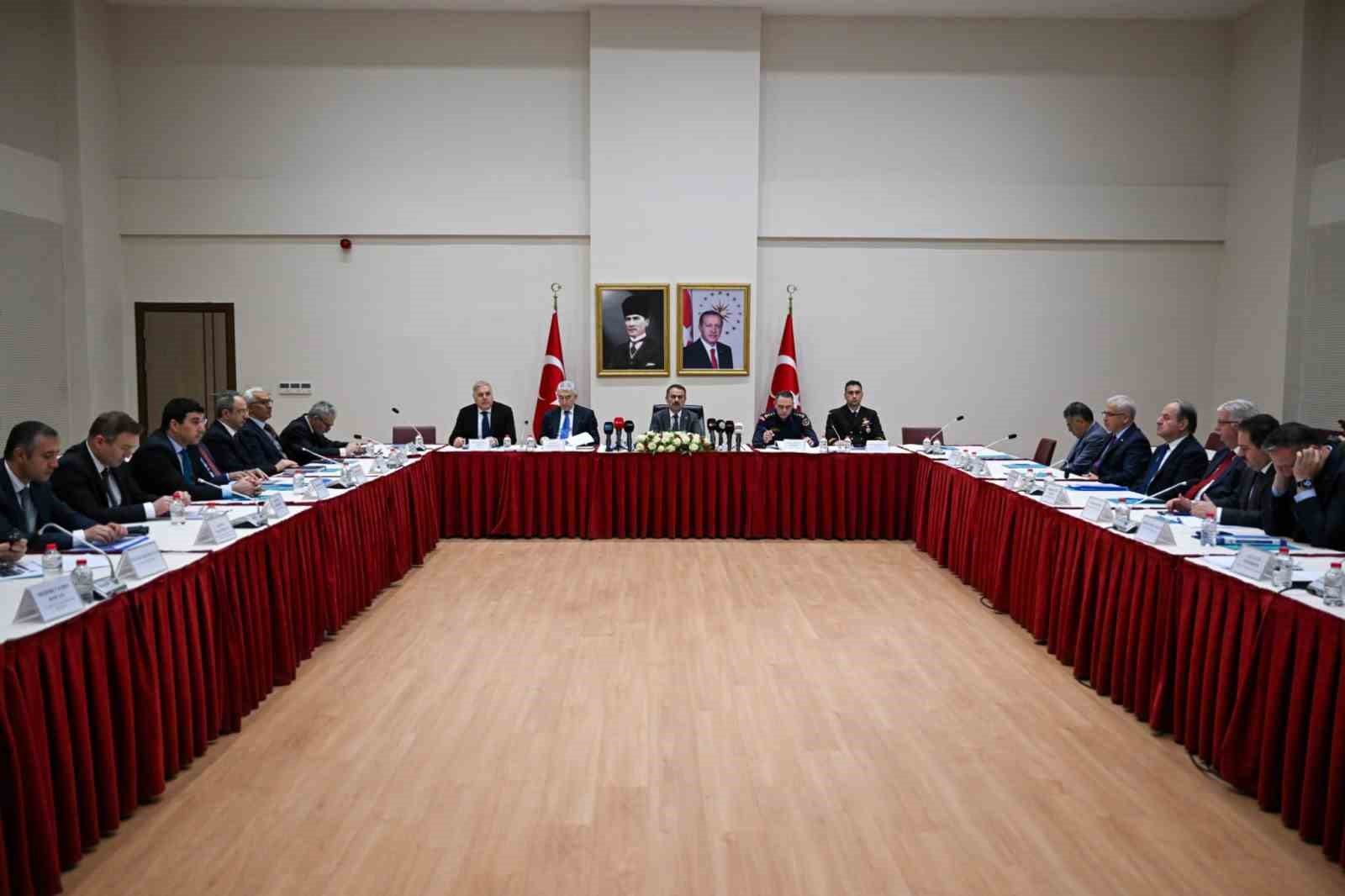 kocaelide bir ayda 77 bin surucuye trafik cezasi kesildi 1 isKHTnkS