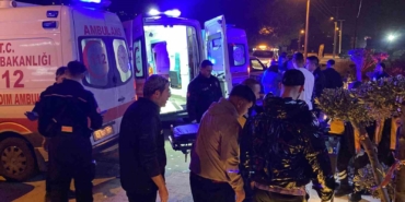 kocaelide-bisikletliye-carpmamak-icin-manevra-yapan-otomobil-direge-carpti-5-yarali-d3nVf5s6.jpg