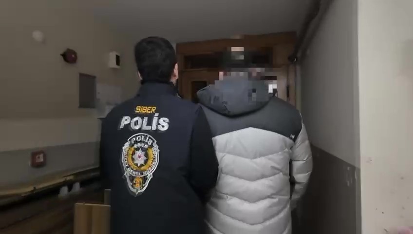 kocaelide cocuklarin mustehcen goruntulerini depolayan 12 supheli tutuklandi 1 LvgaVyyT
