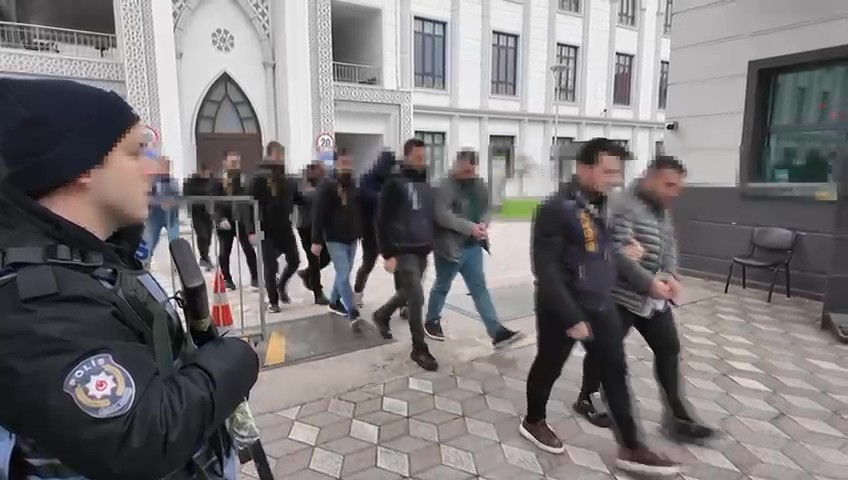 kocaelide cocuklarin mustehcen goruntulerini depolayan 12 supheli tutuklandi 2 ehqkF27p