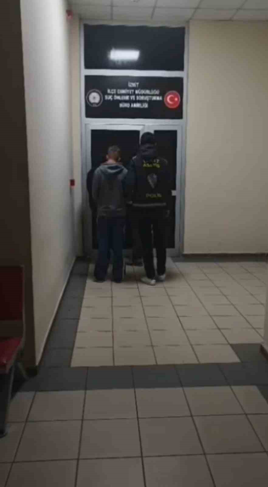 kocaelide duvarlara yasa disi bahis reklami yazan 2 supheli yakalandi 0 KHgBQVhn