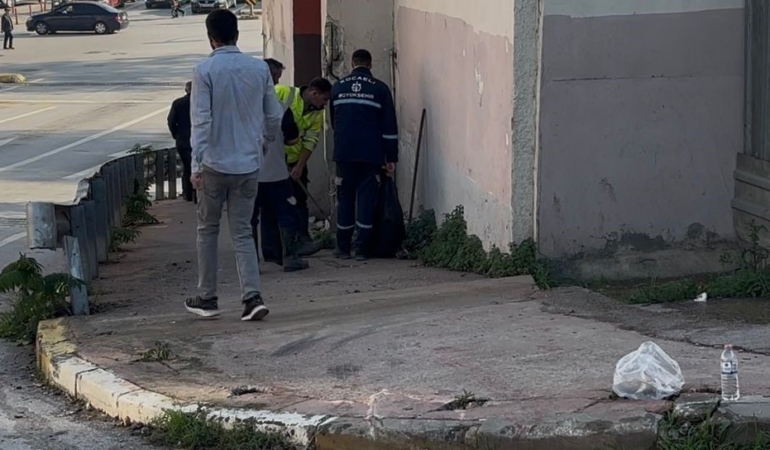 kocaelide-freni-bosalan-otobus-duvara-carpti-3u-polis-7-yarali-CTirqfmk.jpg