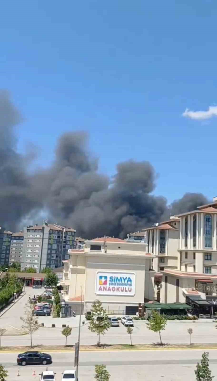 kocaelide is yerinde cikan yangina mudahale ediliyor 1 qPe8WwDp