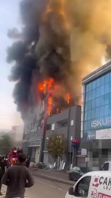 kocaelide is yerinde yangin cok sayida ekip sevk edildi 0 DpKOBqmT
