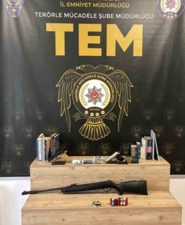 kocaelide-istanbuldaki-silahli-saldirinin-failleriyle-irtibatli-32-supheli-yakalandi-tca6gZHQ.jpg