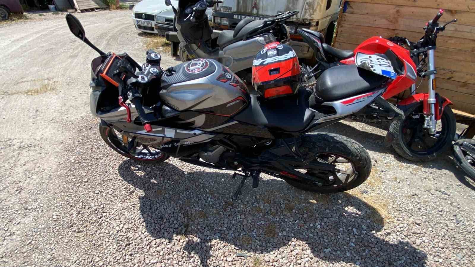 Kocaeli’de işten dönen genç motosikletli kazada hayatını kaybetti 5 kocaelide isten donen genc motosikletli kazada hayatini kaybetti 1 lNiD9lbb