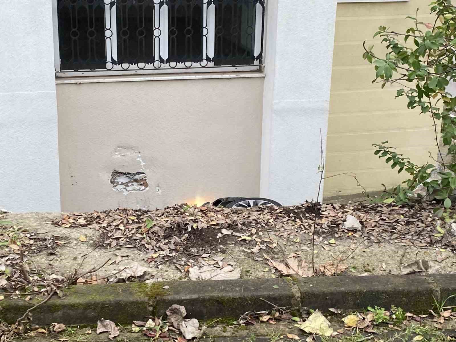 kocaelide istinat duvarindan dusen otomobildeki anne ve kizi yaralandi 2 UPSNBaTP