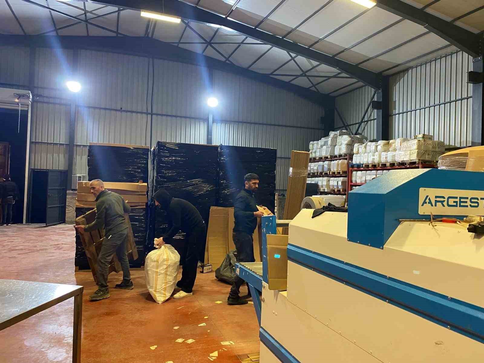 kocaelide jandarma ve zabitadan kacak imalathaneye ortak operasyon 3 qHwuT64b