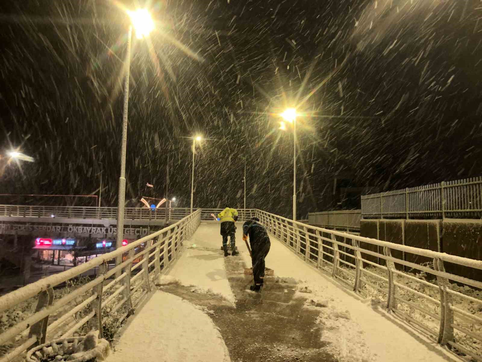 kocaelide karla mucadele calismalari suruyor 1 z7QWppR1