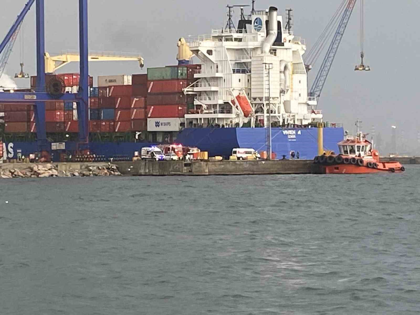 kocaelide kayik alabora oldu 1 kisi kurtarildi 1 kisi araniyor 0 MPaOsnji