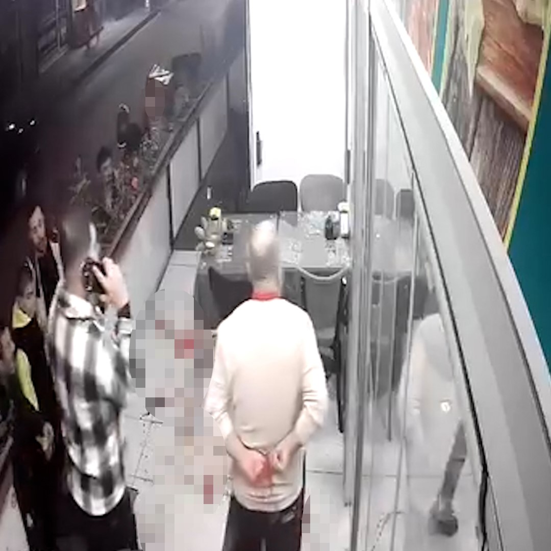 kocaelide kebapciya silahli saldirinin goruntuleri ortaya cikti 4 cTeOiDlE